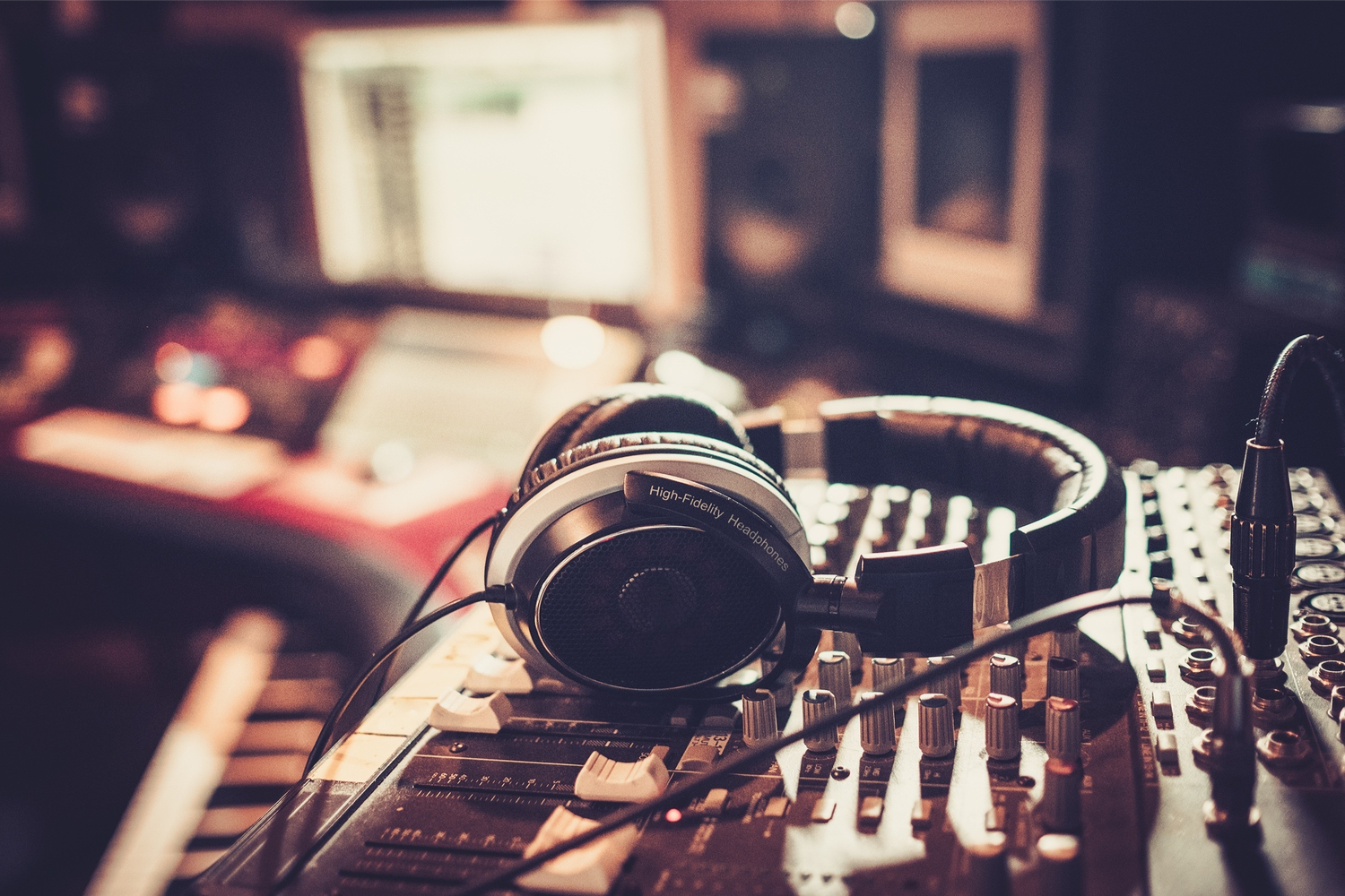 Meet the Entrepreneur Ushering Vinyl Into the 21st Century